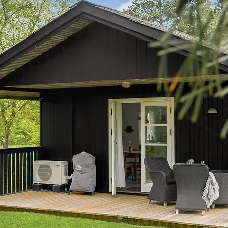 2 Bedroom Cozy In * Nakskov